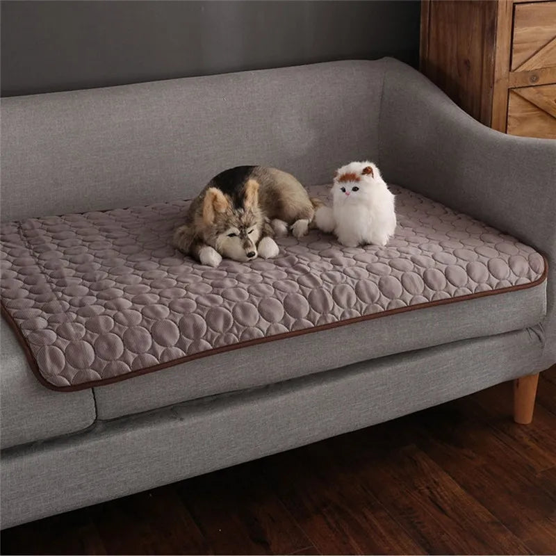Cooling Dog Mat – Breathable Summer Pet Pad for Cats & Dogs