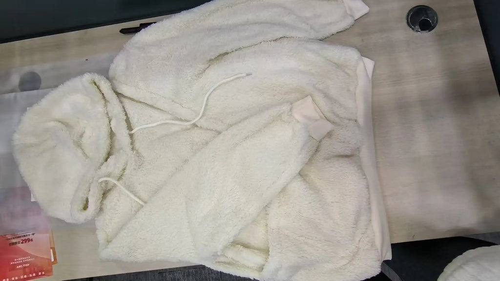 Pet Carrier Hoodie - Hands-Free Wearable Pouch for Small Dogs & Cats