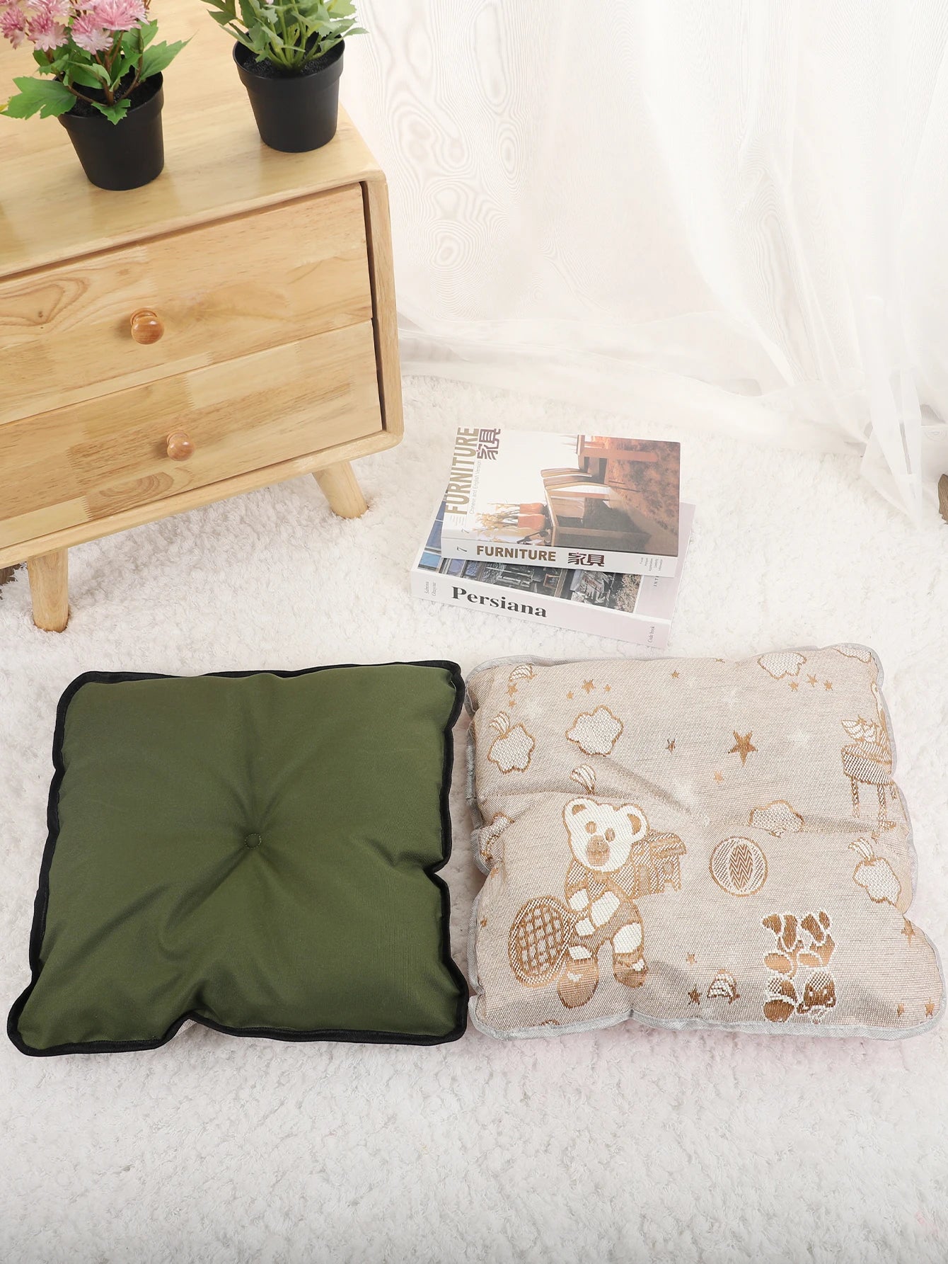 Clamshell Cat Tent Bed - Winter Warm Pet Sofa with Cushion