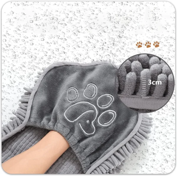 S805ef5dd10c943129682da53704ada38L.webp Quick-Dry Pet Bath Towel - Super Absorbent Chenille Robe with Hand Pockets
